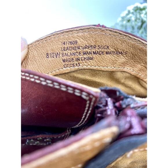 SOFT Boots Brown Red Leather Ankle Bootie Side Zip Western Harness Style 8.5W - Picture 8 of 12